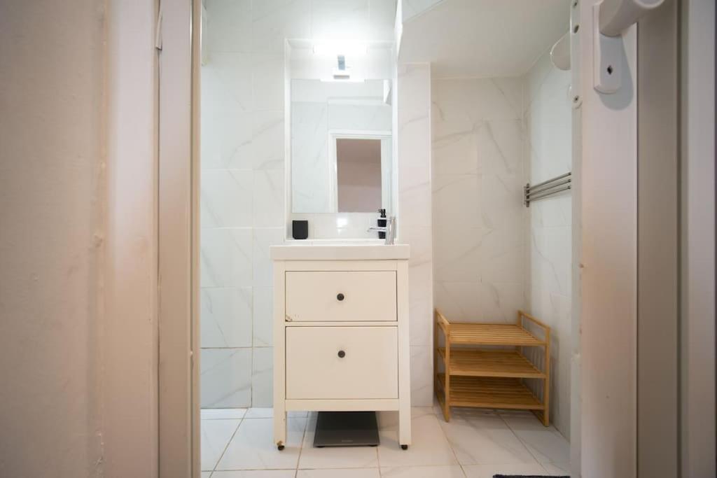 Appartement Tout Equipe Proche De La Plage 2 A 4 Couchages Marsilya Dış mekan fotoğraf